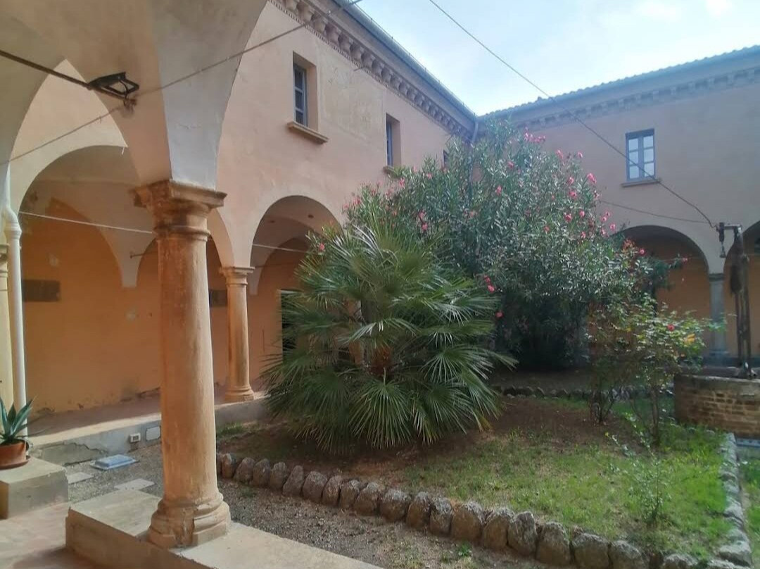 Abbazia di Santa Cecilia della Croara-萨韦纳河畔圣拉扎罗必去景点