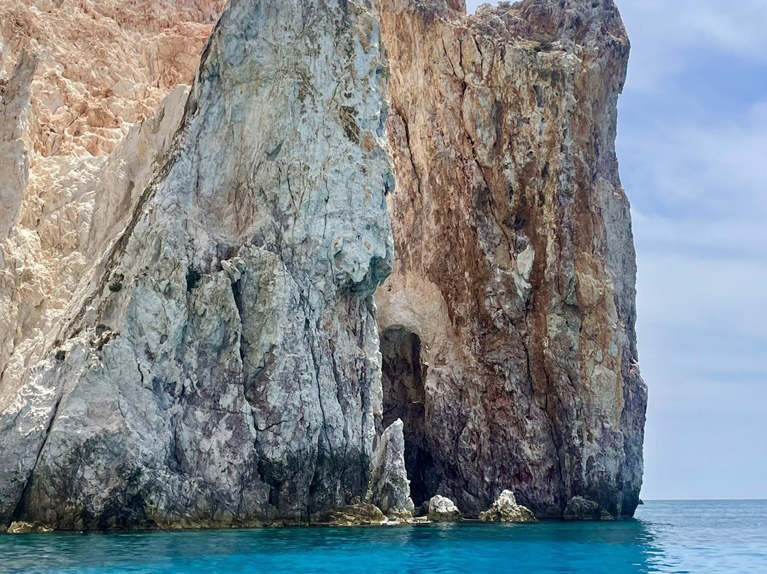 Kounos Marine and Boat Rentals-Pollonia必去景点