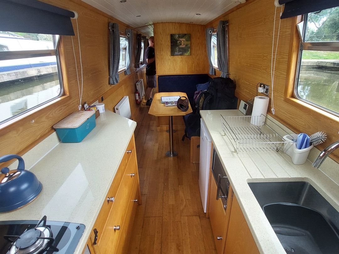 Crabtree Narrowboat Hire景点图片
