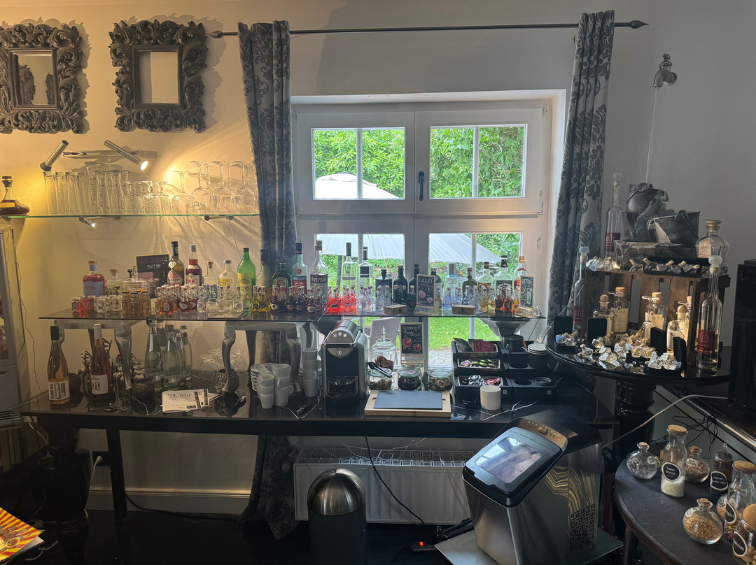 Villa Adel.es Boutique Hotel主图