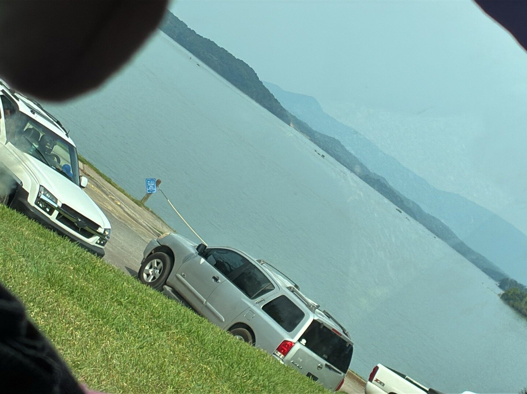 Douglas Headwater Public Swimming Beach-塞维尔维尔必去景点