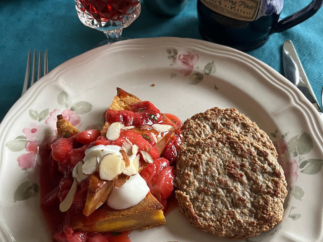 Whispering Pines Bed And Breakfast主图