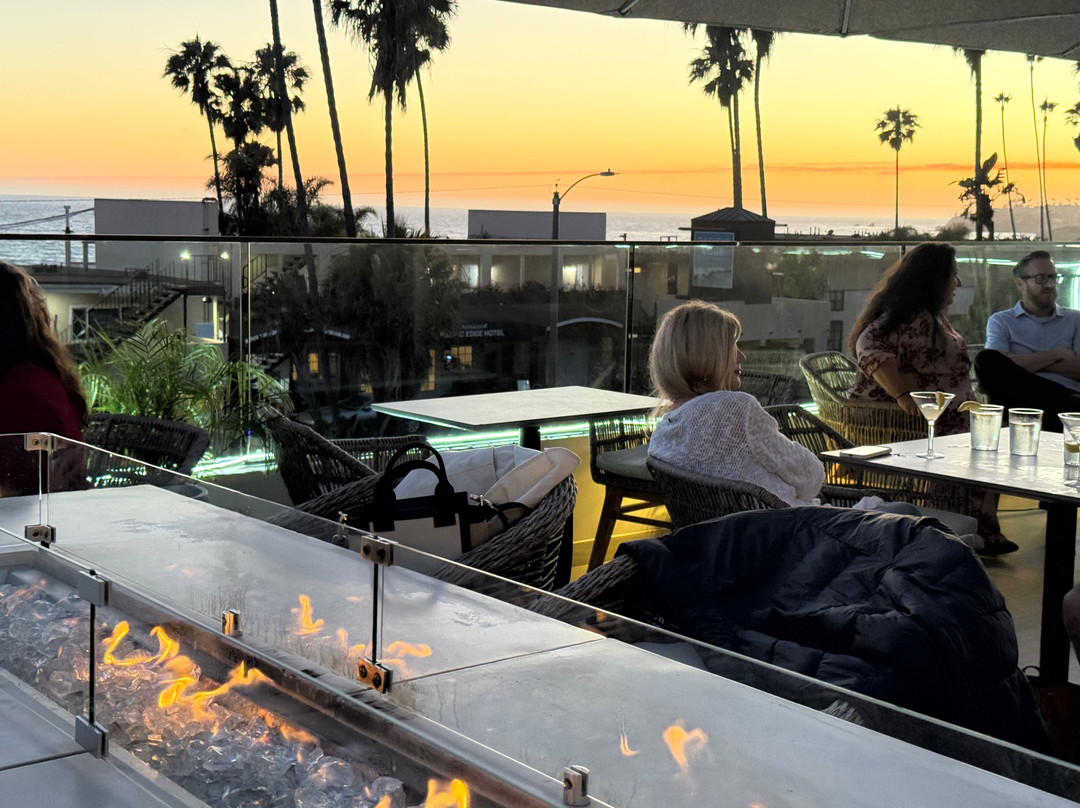 Q Terrace Restaurant & Bar