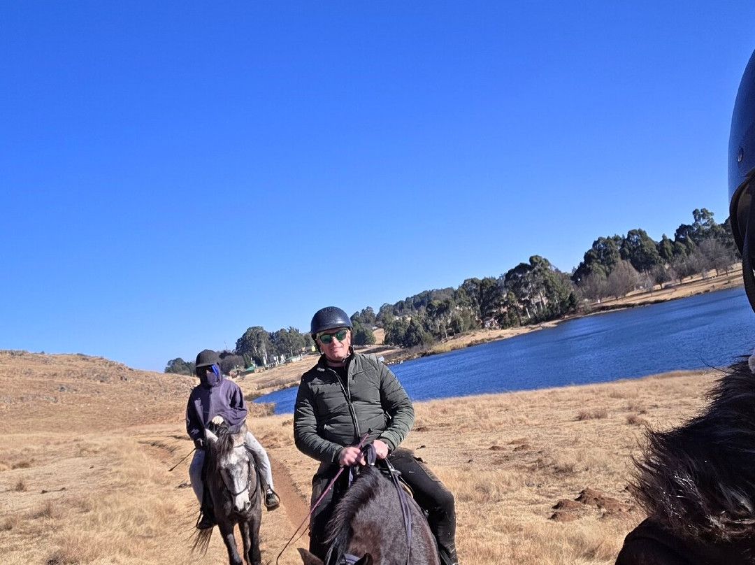 Dullstroom on Horseback-德尔斯特鲁姆必去景点