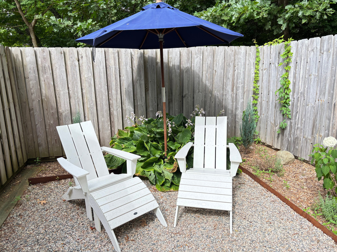 Abbey's Lantern Hill Inn主图