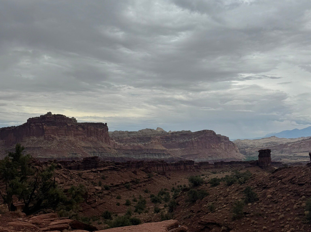 Sunset Point Trail-圆顶礁国家公园必去景点