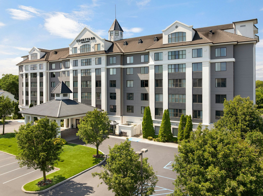 Courtyard by Marriott Long Island MacArthur Airport主图