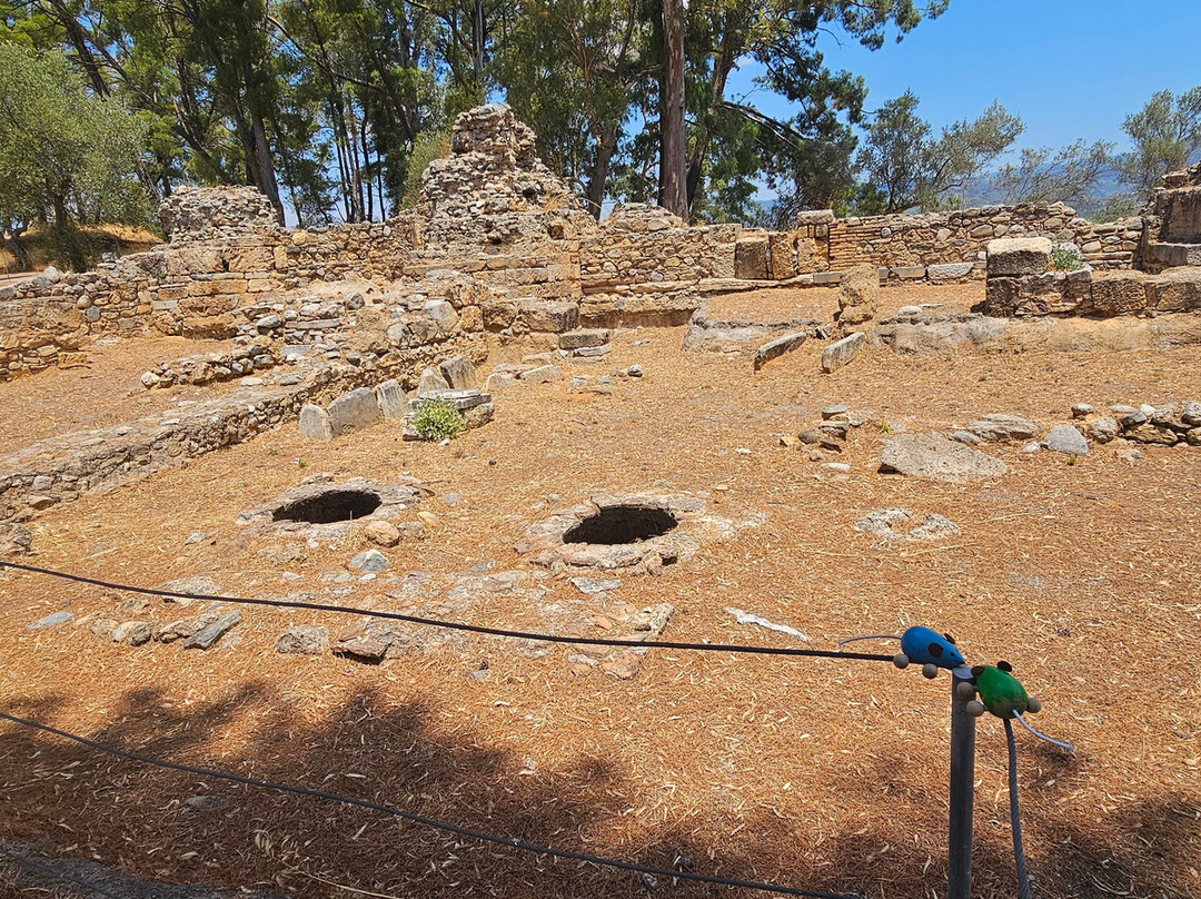 Acropolis and Ancient Theater-Sparta必去景点