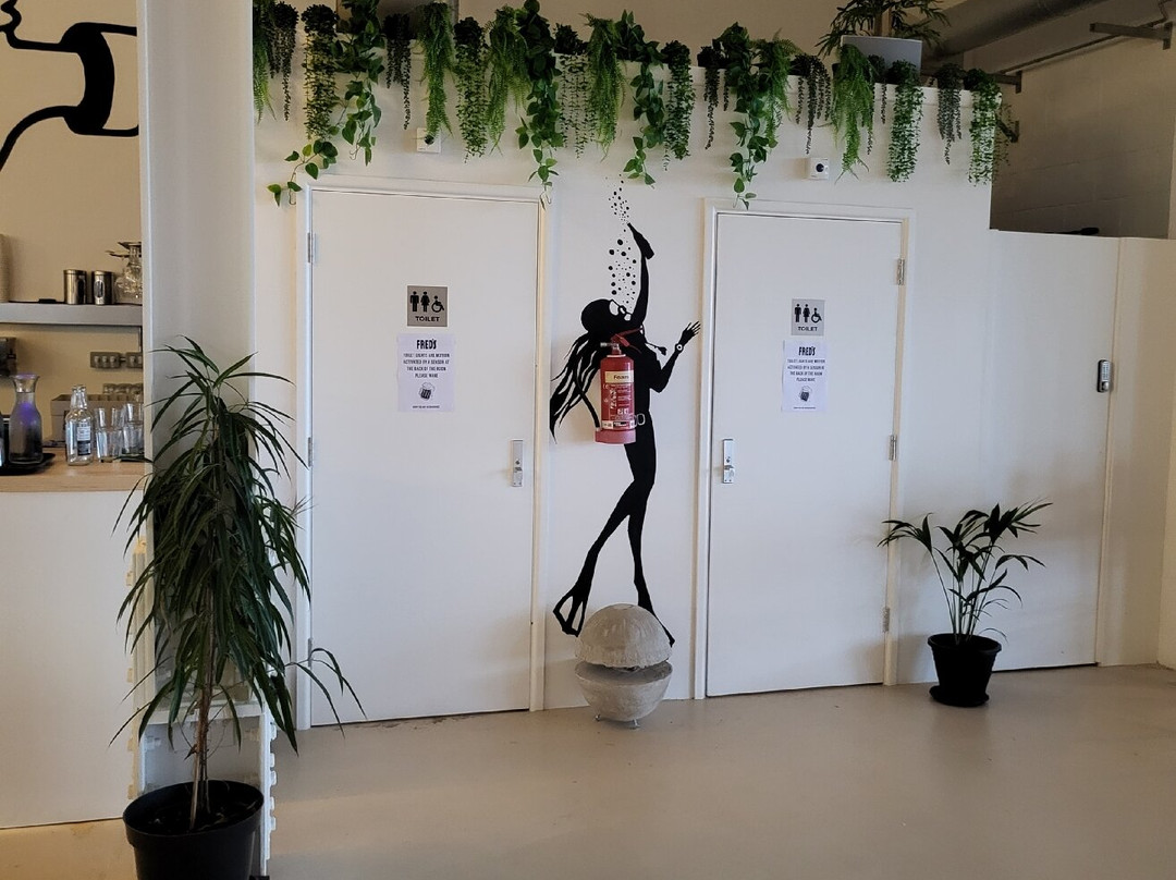 Fred's Pizzeria And Brewbar