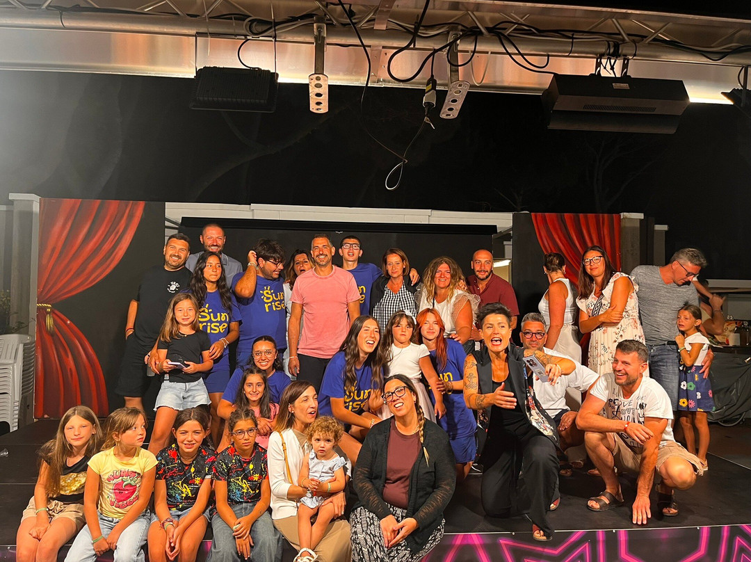 Color Bay Village主图