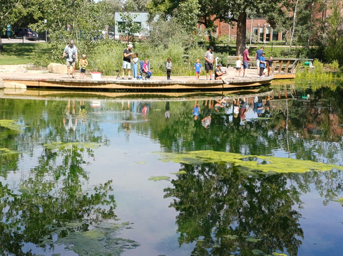 Toonie Tours Calgary-卡尔加里必去景点