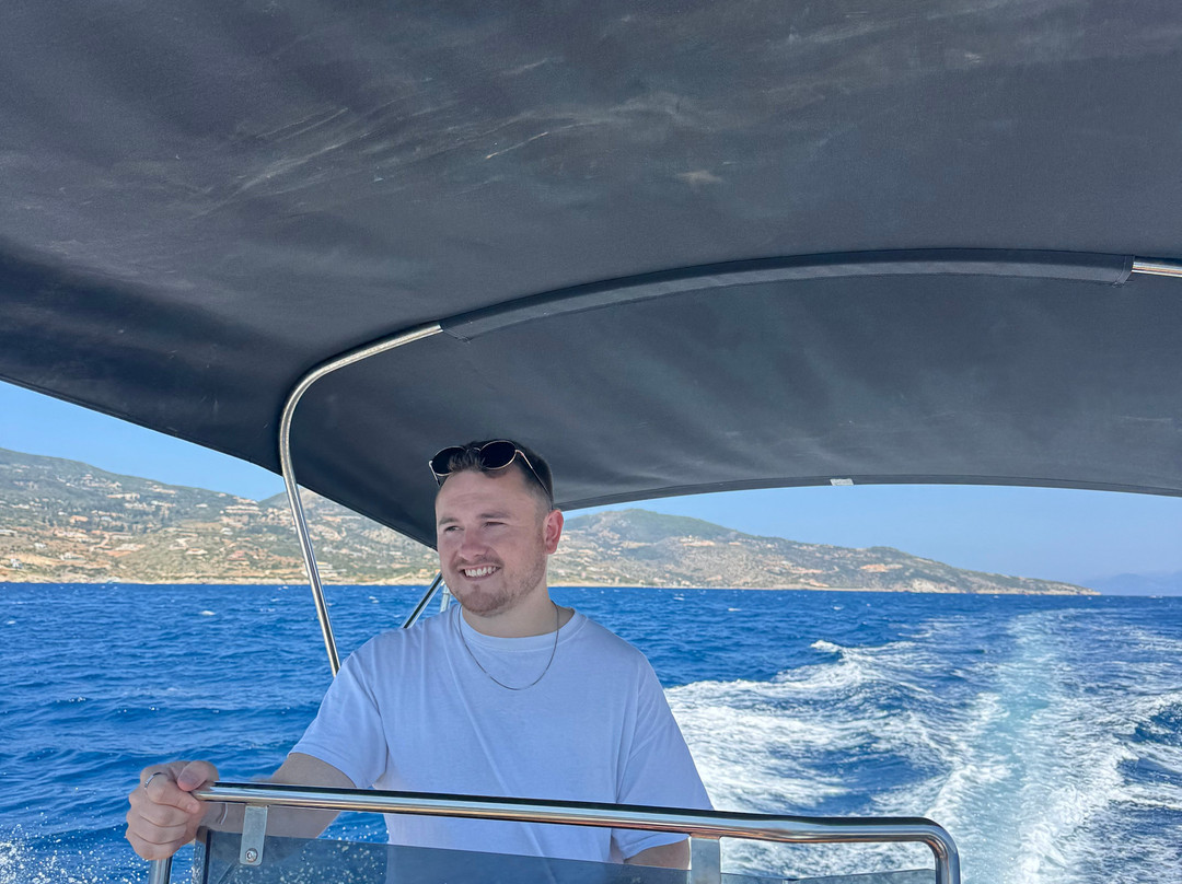 Sunbum Boat Rentals-Agios Nikolaos必去景点