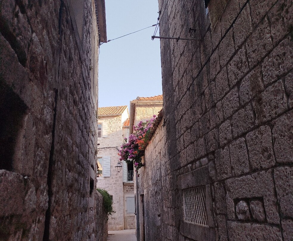 Starigrad - Central Dalmatia Croatia - Theme Trails-史塔瑞格雷德必去景点