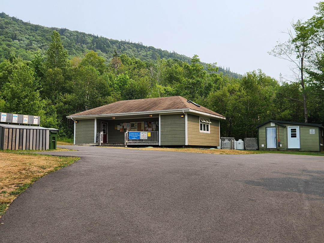 Whycocomagh Provincial Park-East Lake Ainslie必去景点