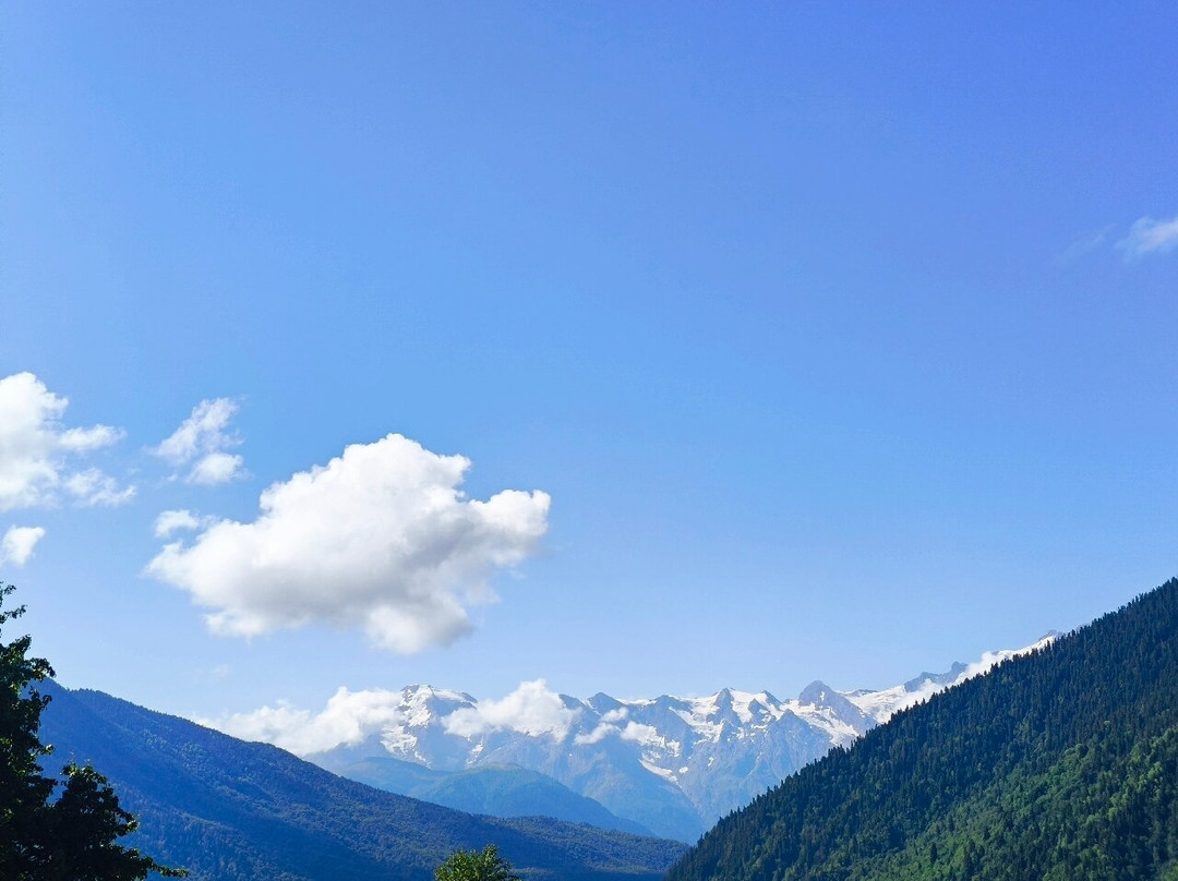 Peak Mazeri Guest House主图