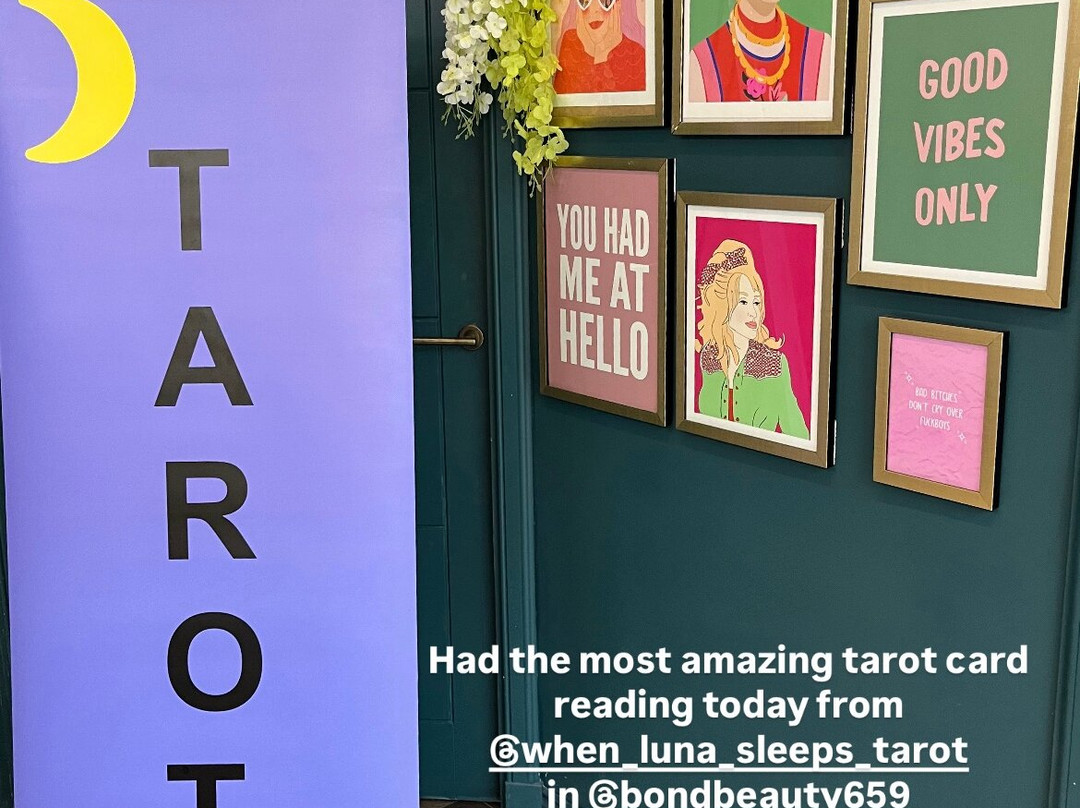 When Luna Sleeps Tarot-皮特洛赫里必去景点