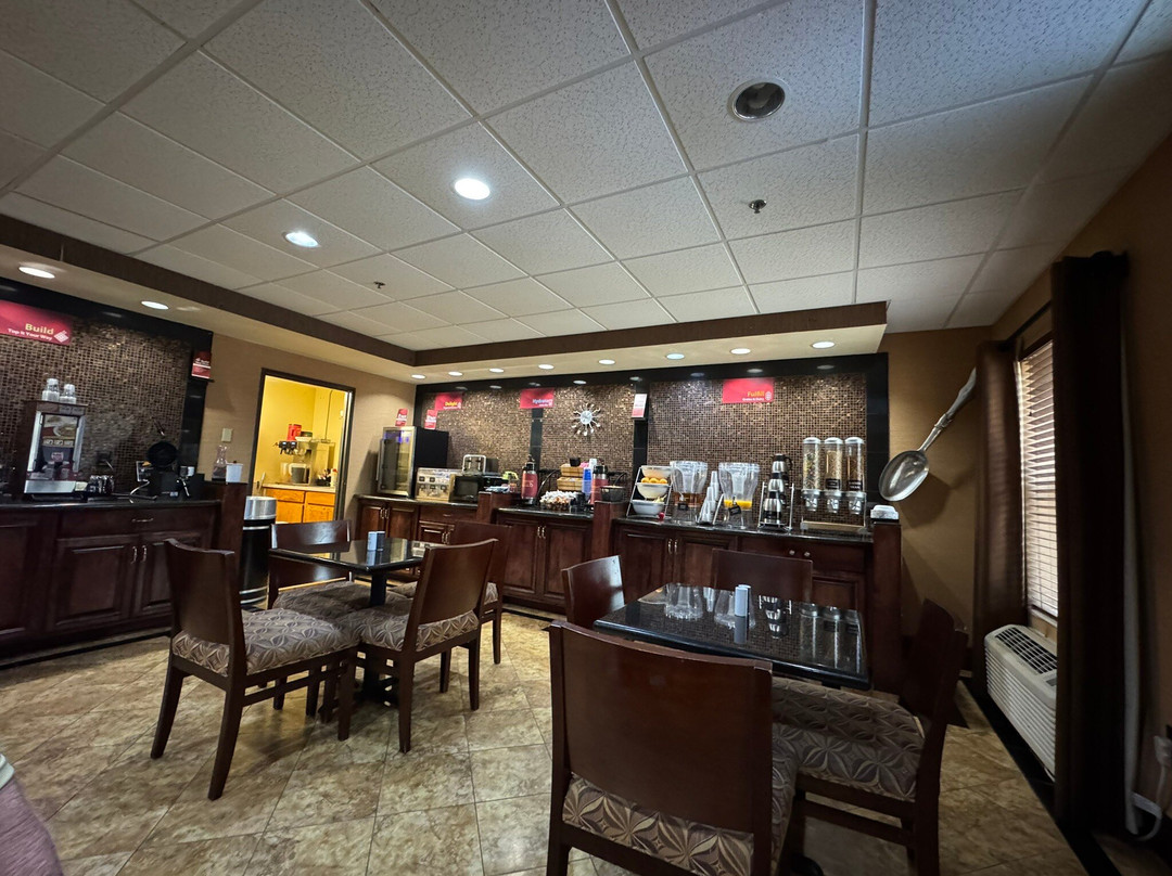 Best Western Plus Midwest Inn & Suites主图