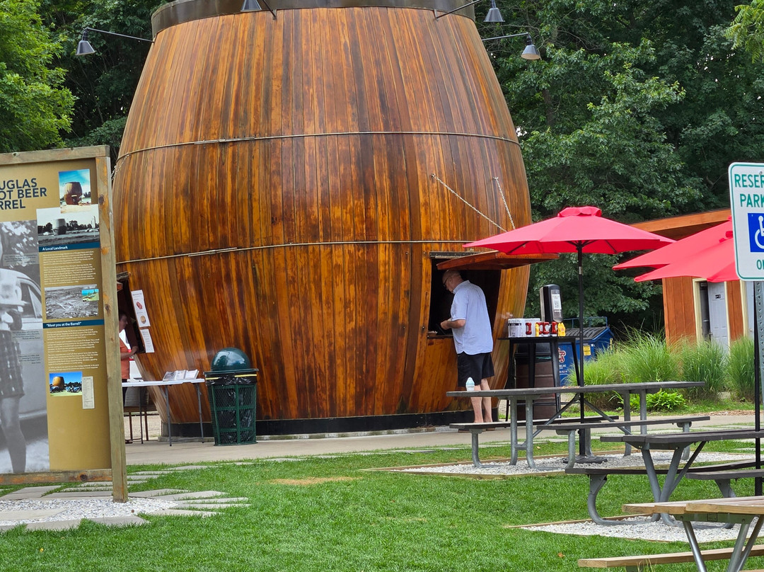 The Pines Motor Lodge主图