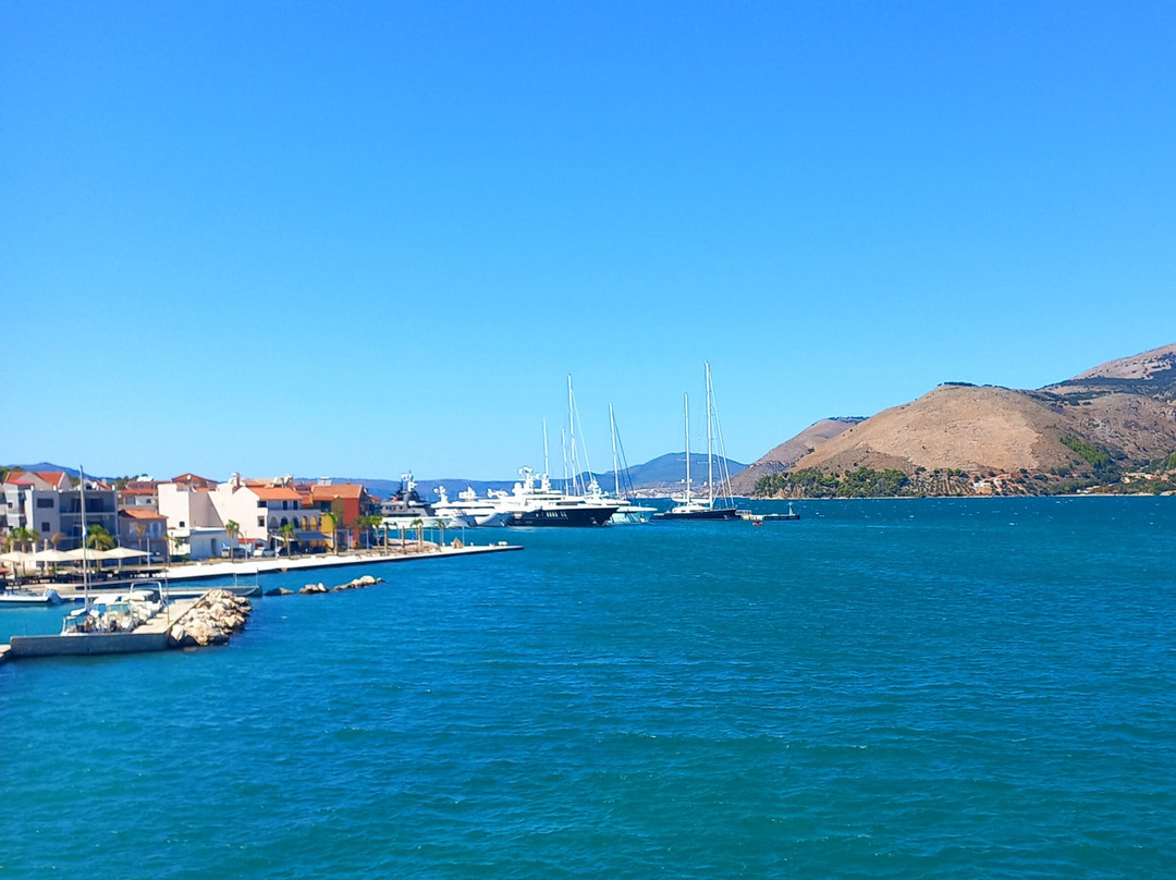 Vikentios Damodos Kefalonia Ferries-Lixouri必去景点