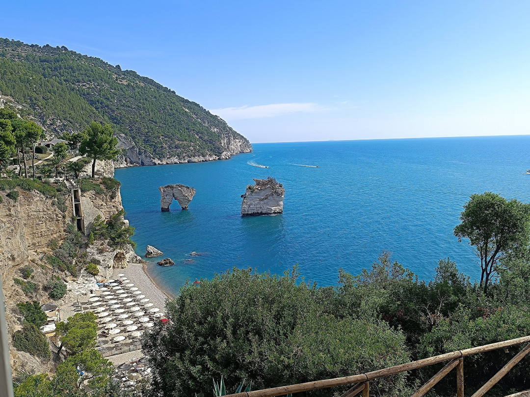 Hotel Baia dei Faraglioni主图