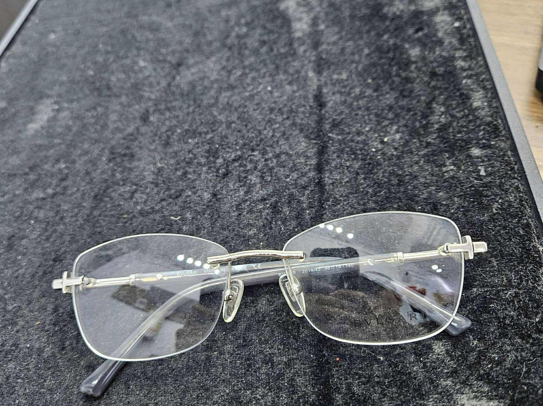 CSCB 2 Vintage Eyewear & Clothing-Hoan Kiem必去景点