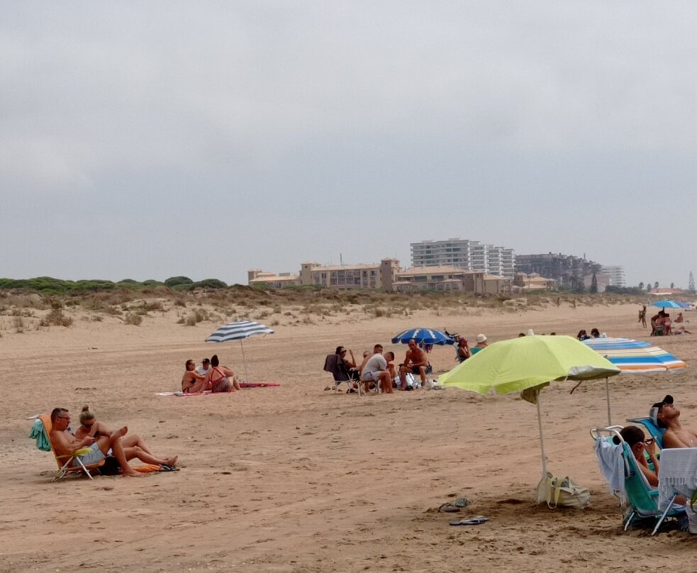 Playa de los Enebrales-韦尔瓦必去景点