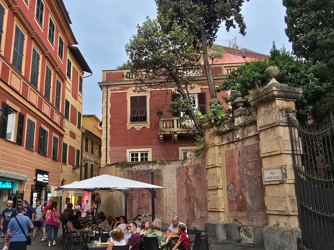 Via XXV aprile-东塞斯特里必去景点