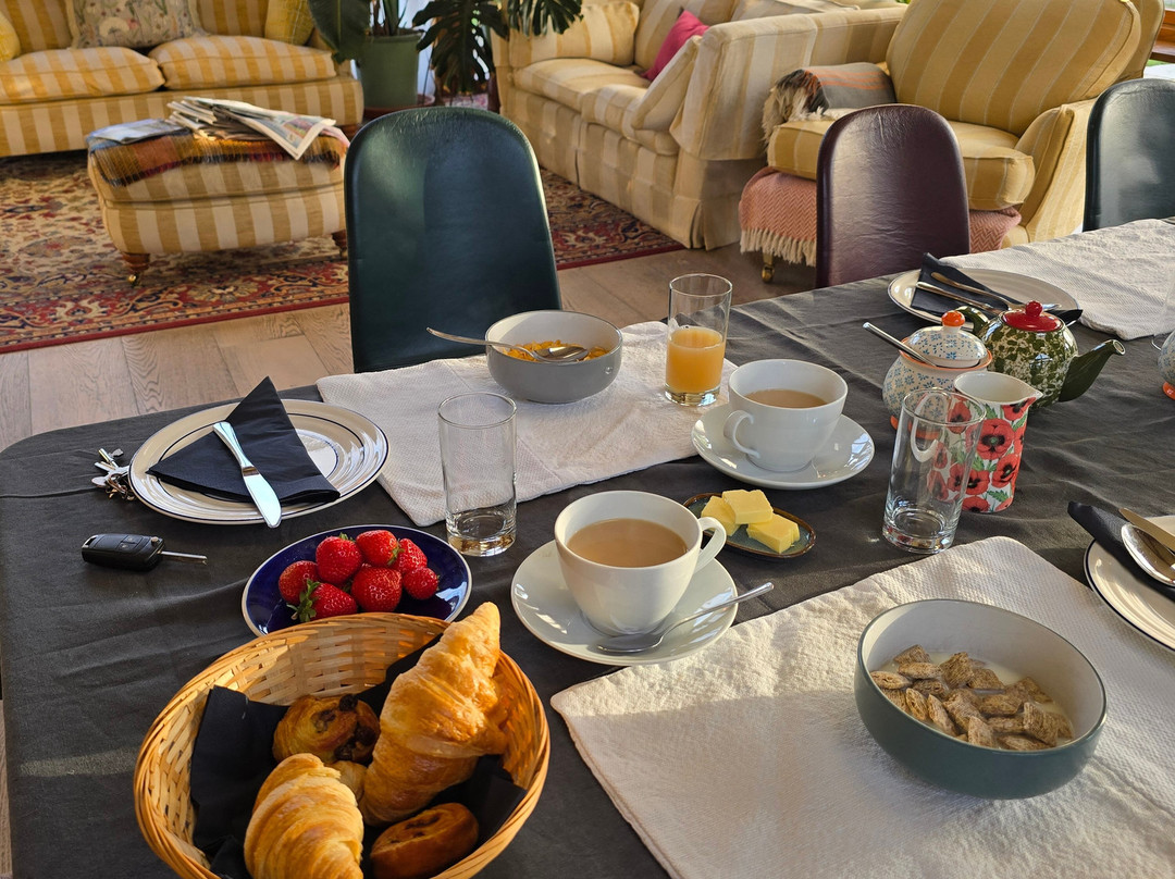 Heathrow Cottages主图