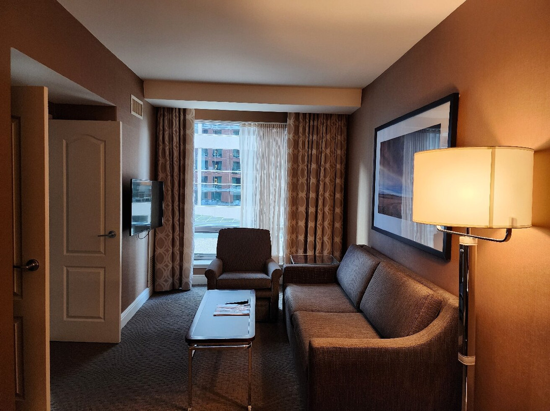 Sheraton Suites Calgary Eau Claire主图