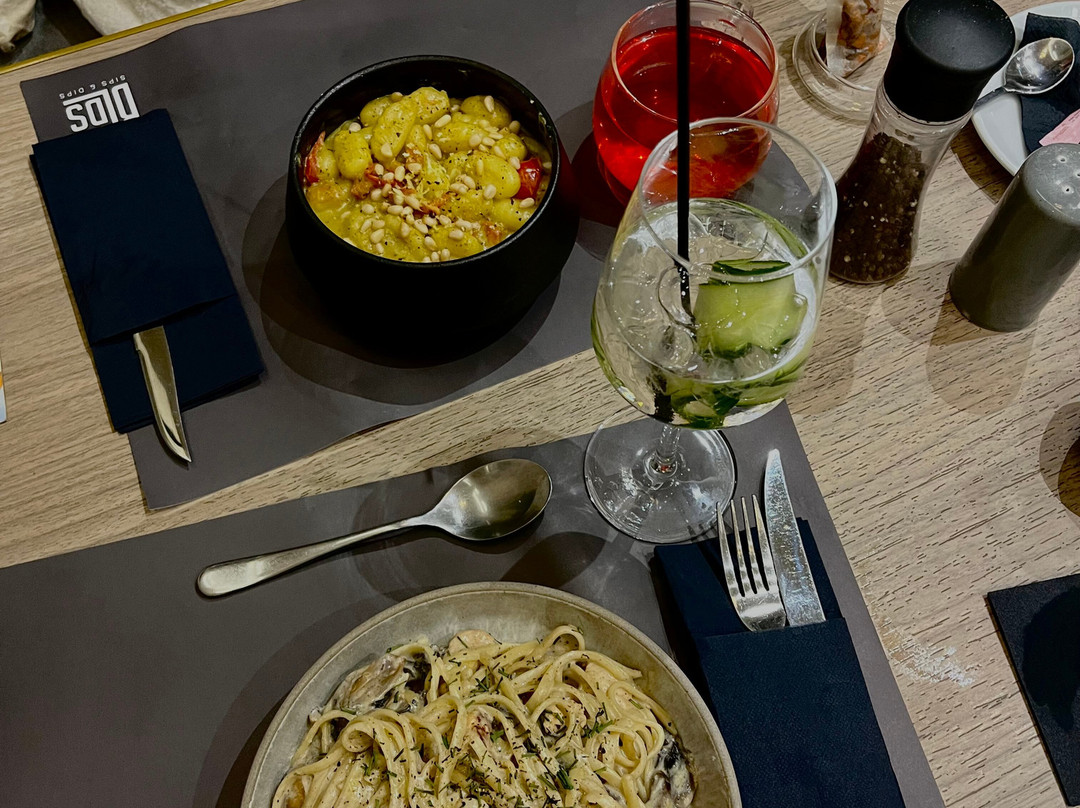 Blends Sips And Dips