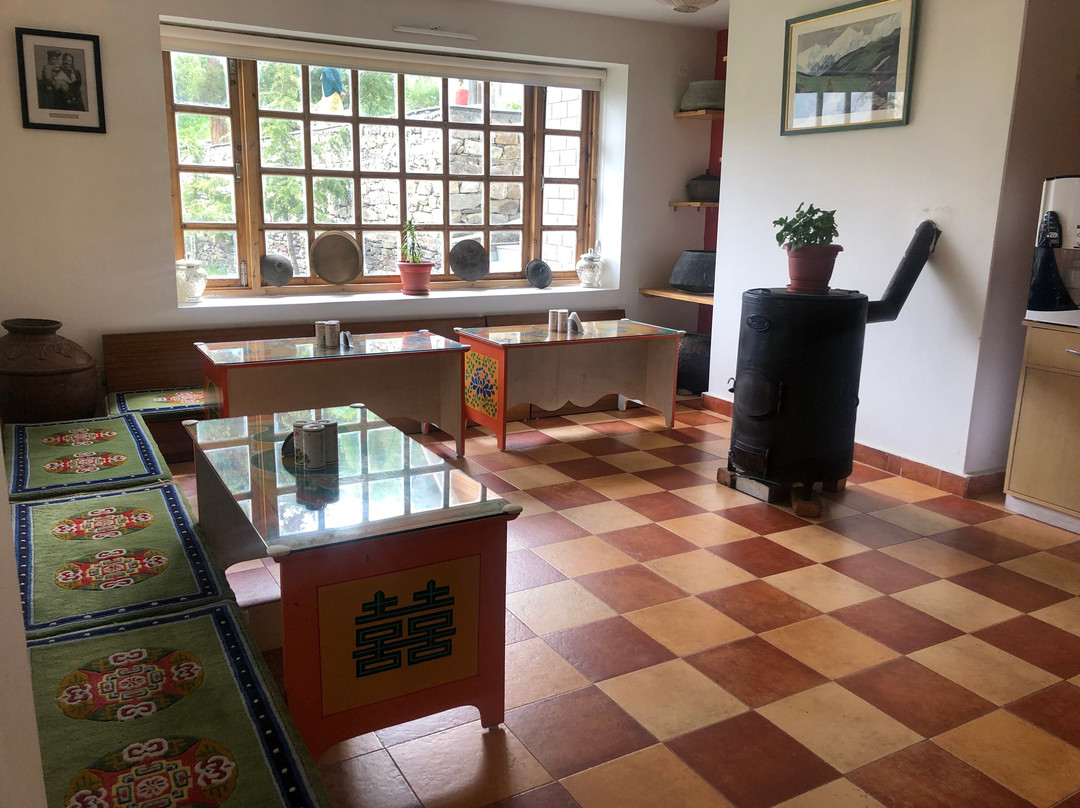 Gemoor Khar- Manor House主图