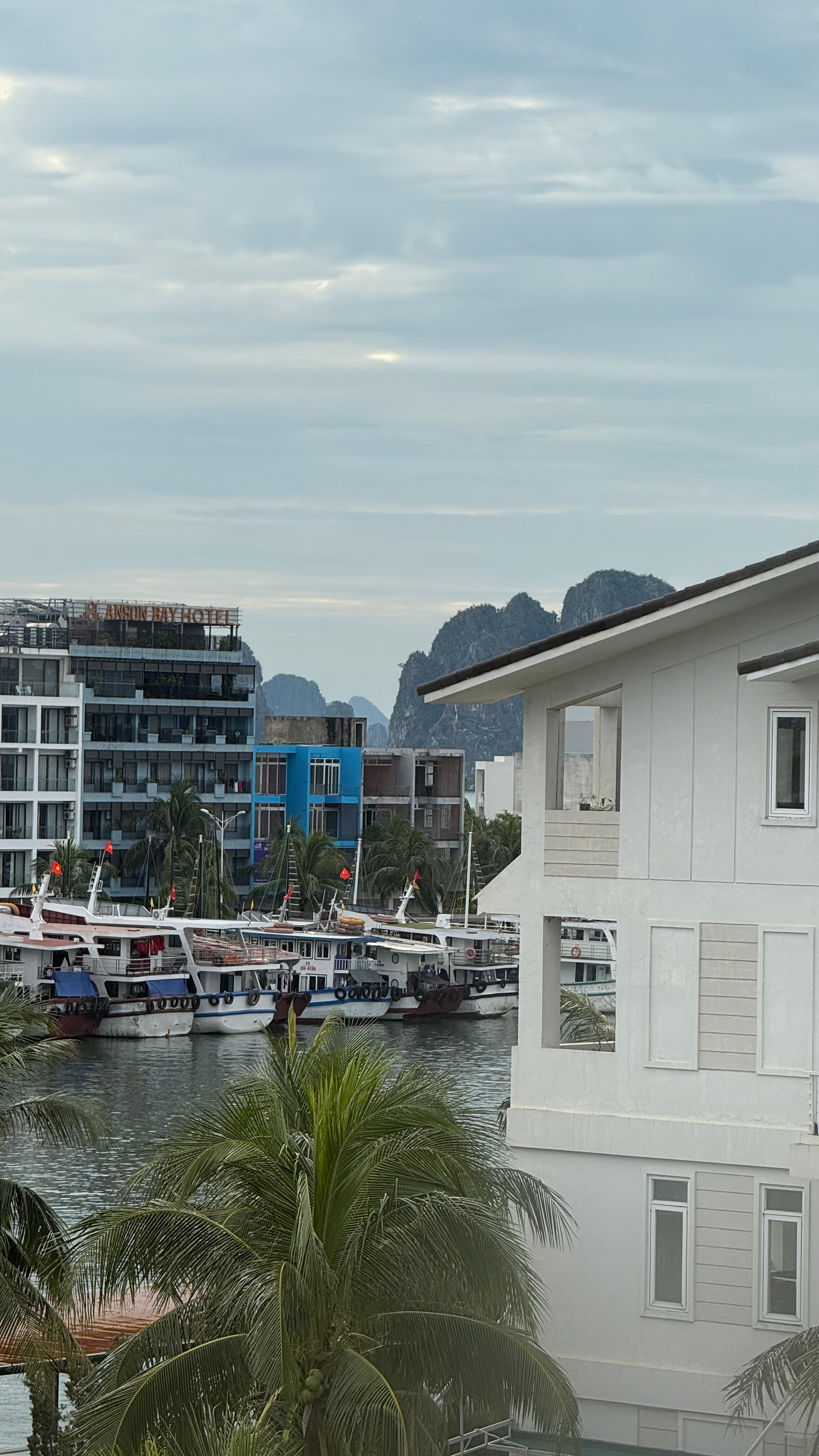 下龙湾天堂套房酒店-官方