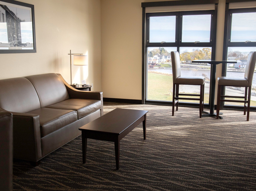 Two Rivers酒店住宿-Cobblestone Hotel & Suites - Two Rivers