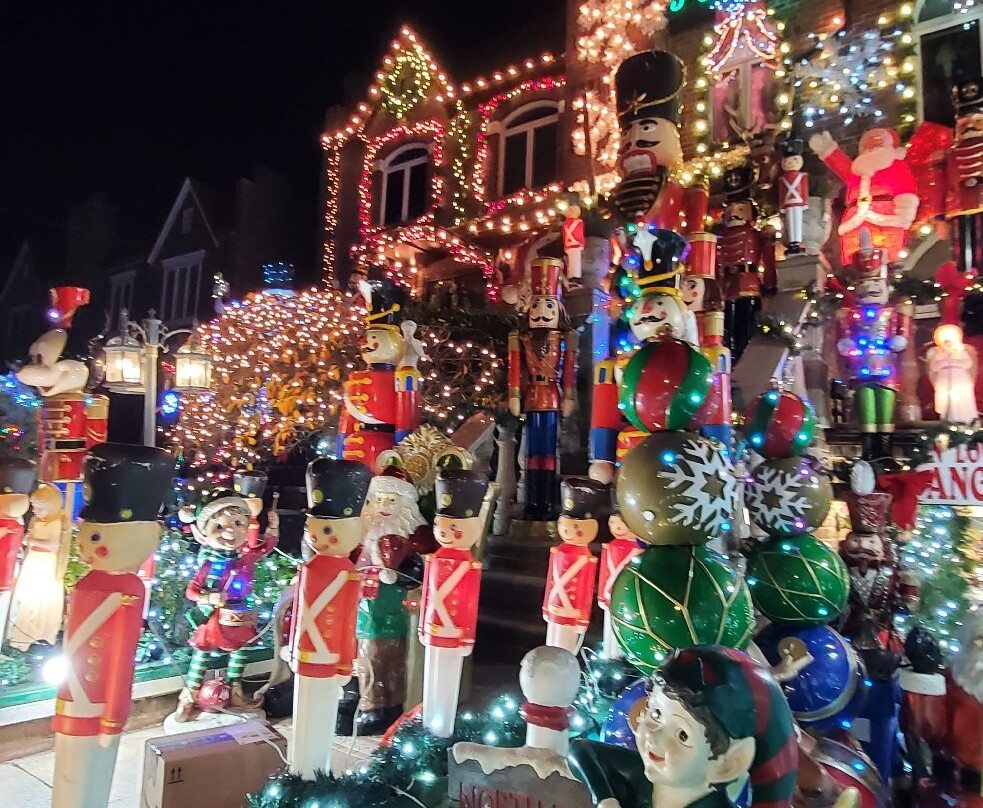 Dyker Heights-布鲁克林必去景点