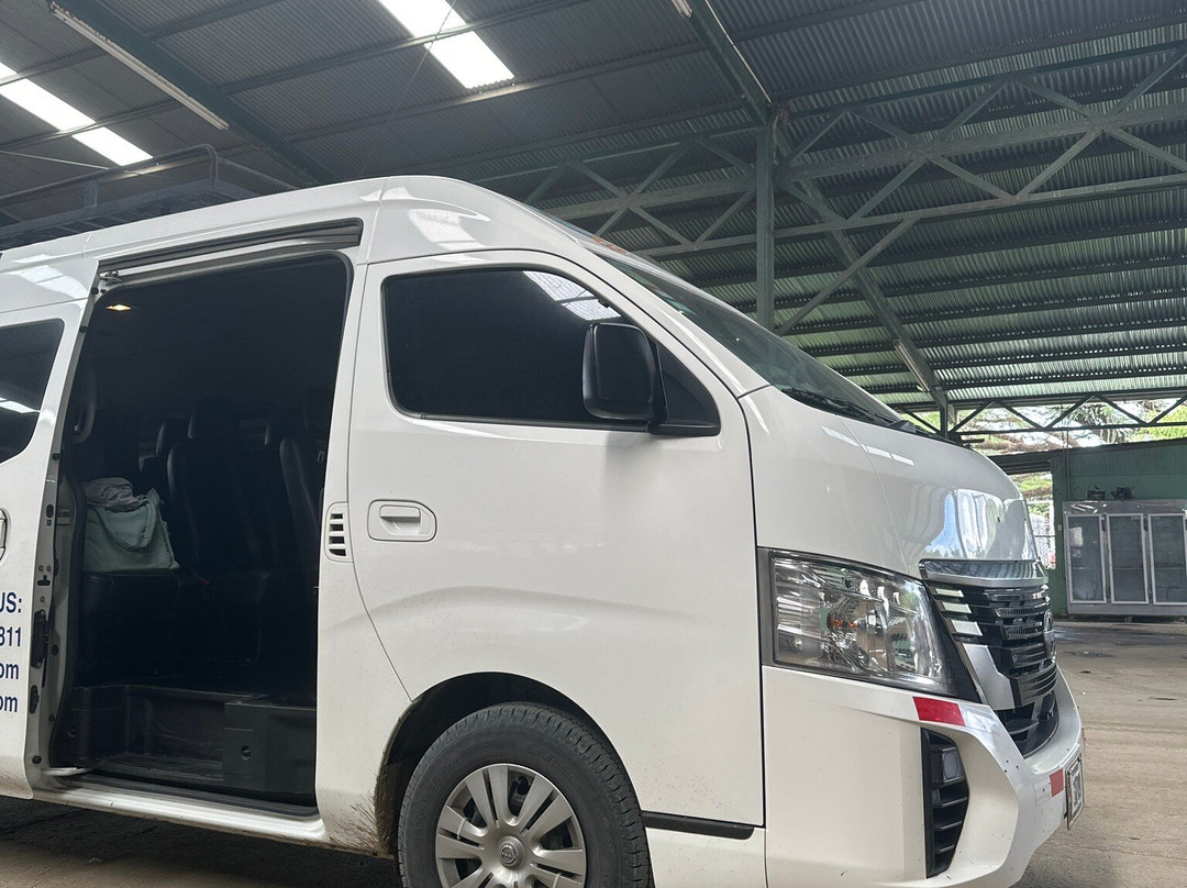 Tropical Tours Shuttles-蒙特祖玛必去景点