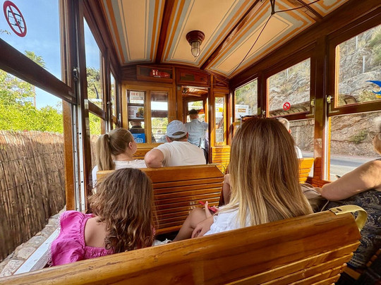 Tram de Sóller-索列尔港必去景点