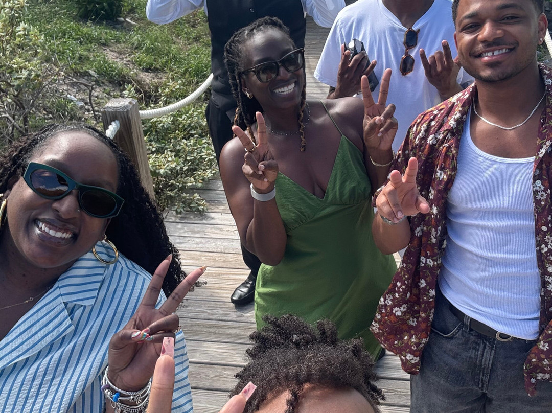 Platinum Express VIP-普罗维登西亚莱斯必去景点