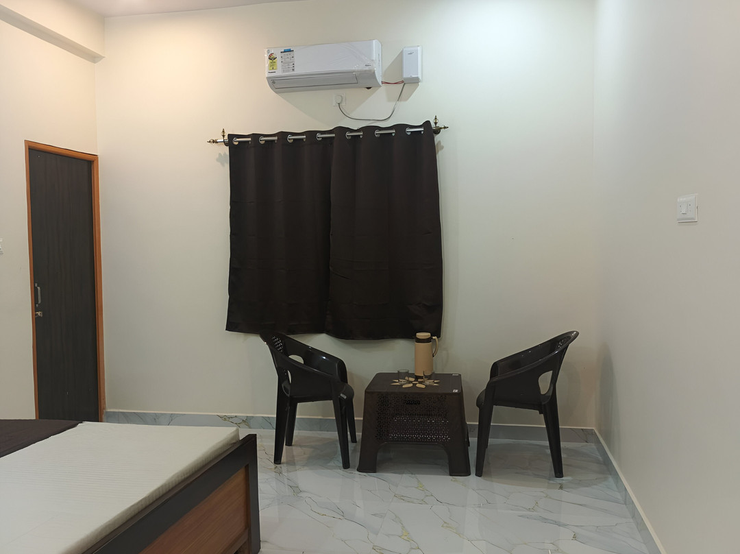 Hotel Pampa Sarovar