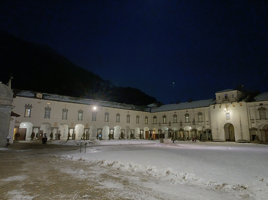 Basilica Inferiore (antica)-Oropa必去景点