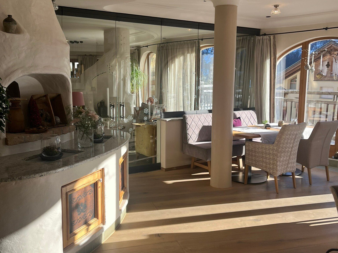 BelArosa Hotel主图