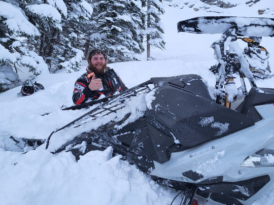 Rocky Mountain Riders-戈尔登必去景点