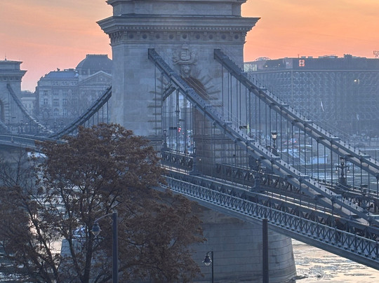 Hotel Clark Budapest主图