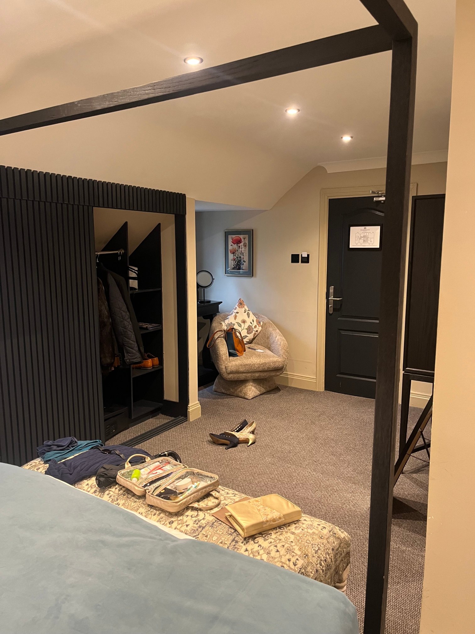 The Sutherland-官方