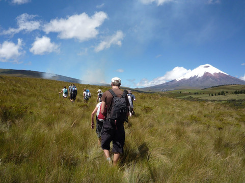 Tierra del Volcan-基多必去景点