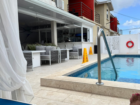 墨尔本旅店主图