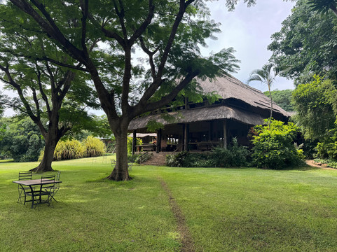 Anake Taxi And Tours Services-里朗威必去景点