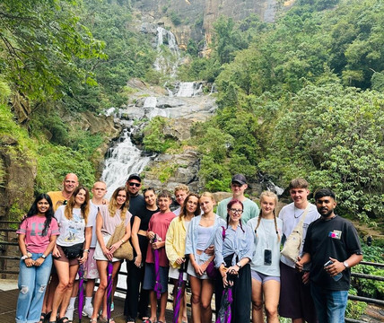 Hire Van Sri Lanka-Malabe必去景点