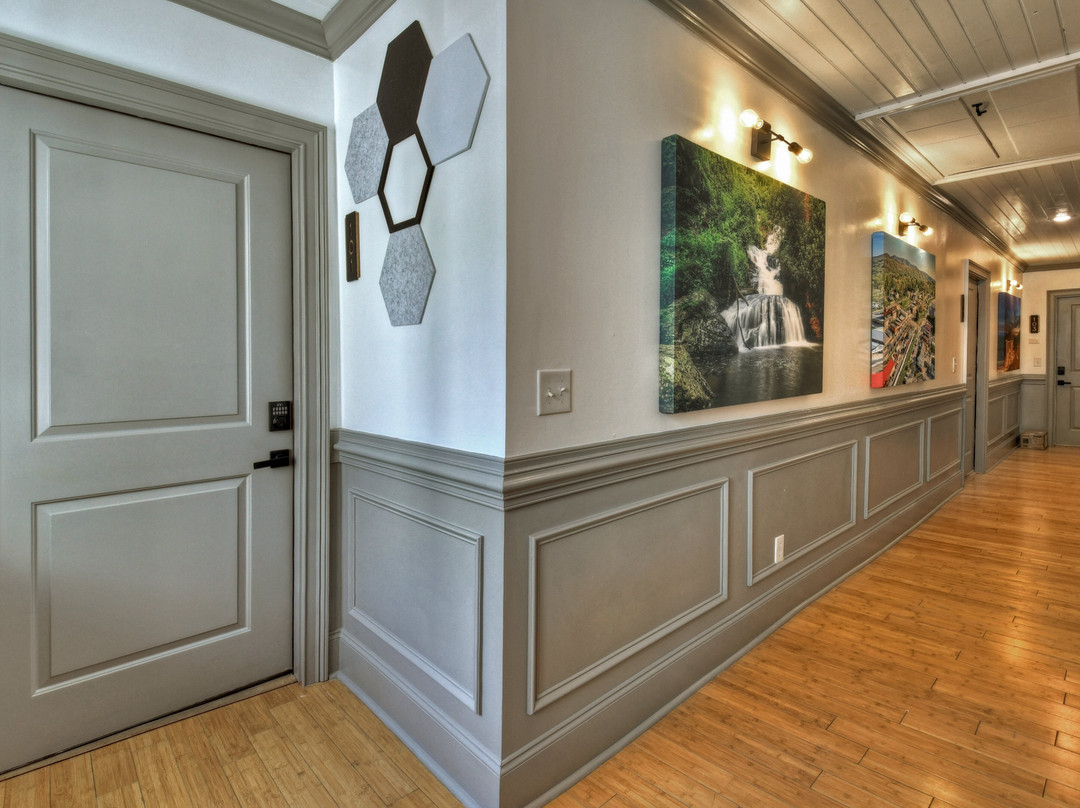 The Penthouses on Main - Downtown Blue Ridge