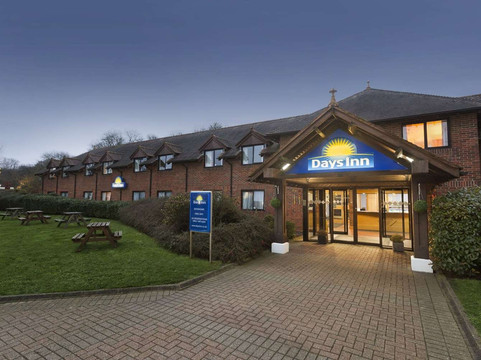 塞文欧克斯克拉凯特巷温德姆戴斯酒店主图