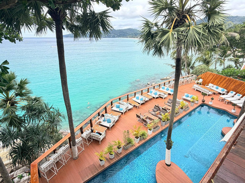 The Commune Terrace & Bar